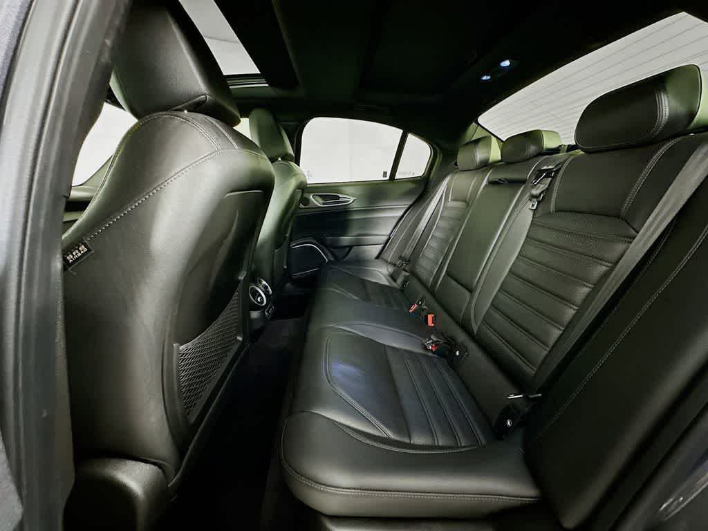 2022 Alfa Romeo Giulia Veloce