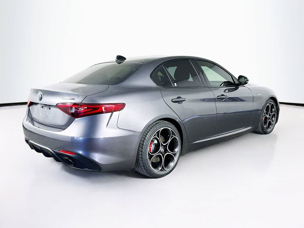 2022 Alfa Romeo Giulia Veloce