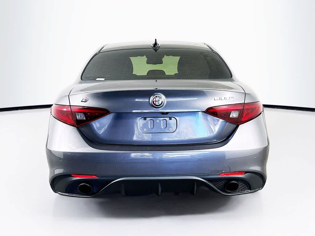 2022 Alfa Romeo Giulia Veloce